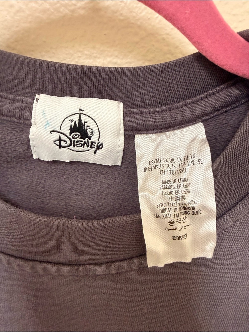 Disney's Tim Burton Nightmare Before Christmas Grey Sweatshirt XL ‎ Graphic - Picture 3 of 5